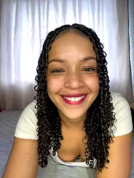 Yasmin777  online show from 11.04.25