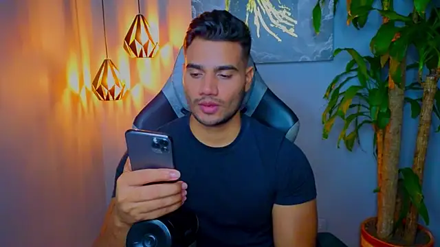 AndresR3 online show from 10.05.25