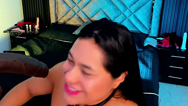 Snapshot of Issafoxx chatting on 09.26.25 Issafoxx online show from 09.26.25