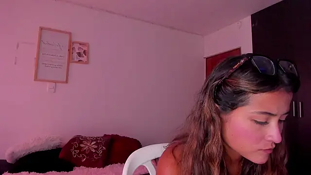 Ana  Pink online show from 11.23.25