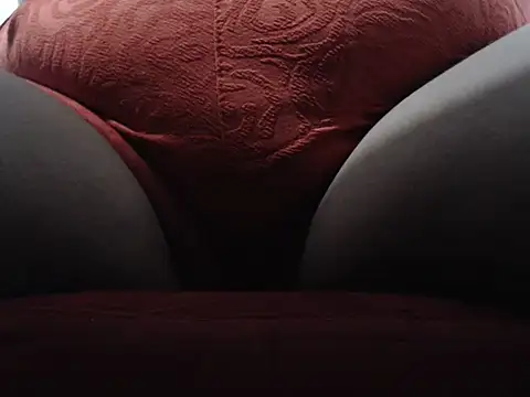 Snapshot of GISSYMERCEDES chatting on 10.30.25 GISSYMERCEDES online show from 10.30.25