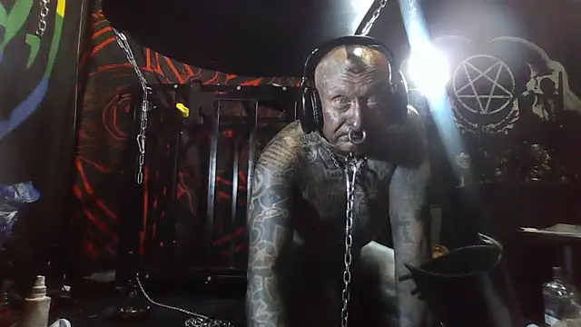 Snapshot of object857 chatting on 03.29.26 object857 online show from 03.29.26