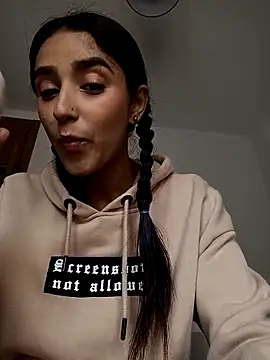 CandyFoxter  online show from 11.04.25