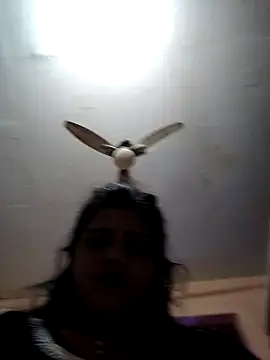 Snapshot of USER-MAYA chatting on 10.19.25 USER-MAYA online show from 10.19.25