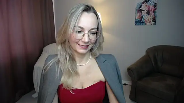 Ava Elior online show from 10.04.25