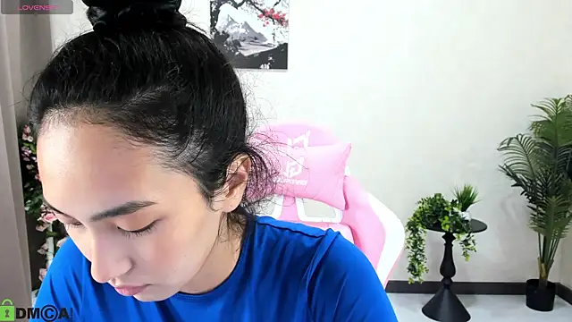 FlirtyAura online show from 10.23.25