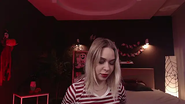 Pooja Hegde online show from 10.31.25