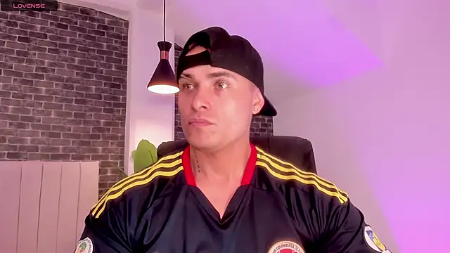 connorsmiith online show from 03.10.26