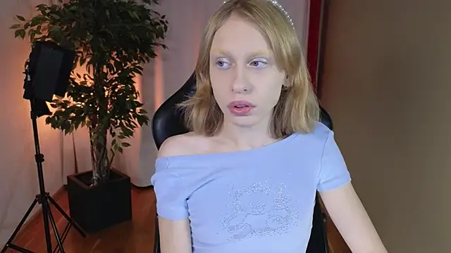 BarbieRichy online show from 10.16.25