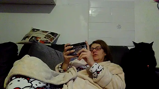 RubyyRosee online show from 11.24.25