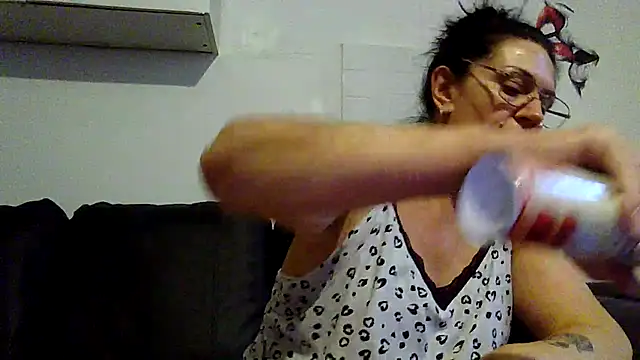 RubyyRosee online show from 06.27.26