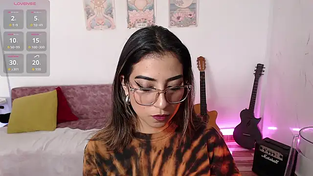 Susanahendrix online show from 11.20.25