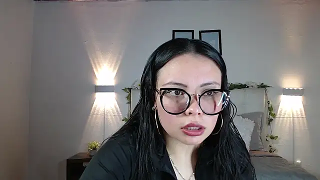 Megan 05  online show from 11.30.25