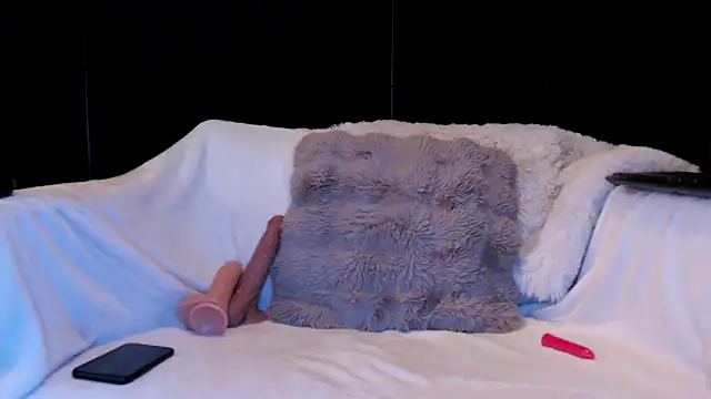 Zoe Fisher online show from 10.28.25