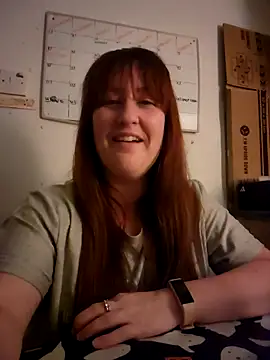 Snapshot of Juicy-JessXX chatting on 10.22.25 Juicy-JessXX online show from 10.22.25