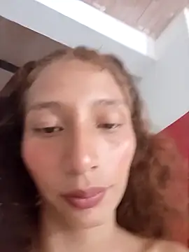 Snapshot of amelie_sex chatting on 10.02.25 amelie sex online show from 10.02.25