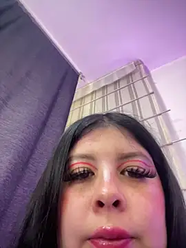 Snapshot of Angie_lynn chatting on 09.28.25 Angie lynn online show from 09.28.25