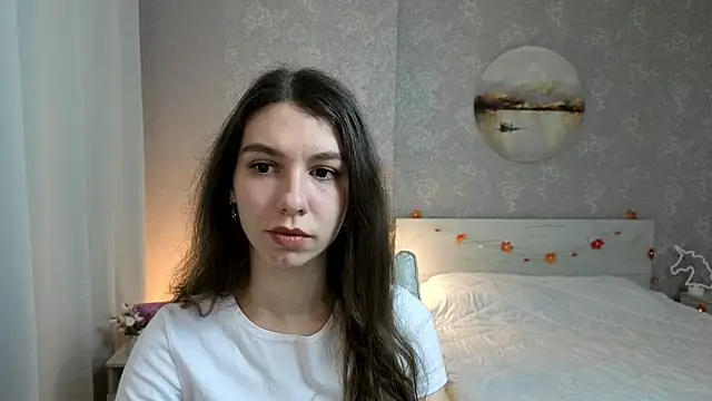 Snapshot of KellyShines chatting on 11.29.25 KellyShines online show from 11.29.25