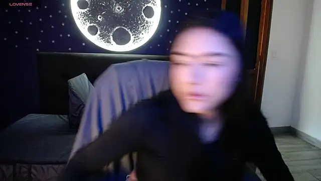 Megara 25 online show from 04.14.26