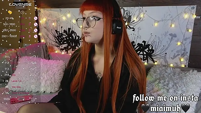 mia  yui online show from 11.16.25