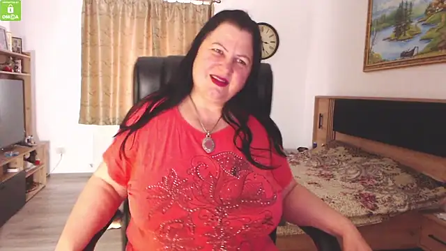 KendraSecrets online show from 11.06.25