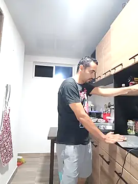 Snapshot of stivenlujan69 chatting on 10.28.25 stivenlujan69 online show from 10.28.25