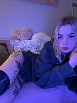 marnemzavar444 online show from 11.10.25