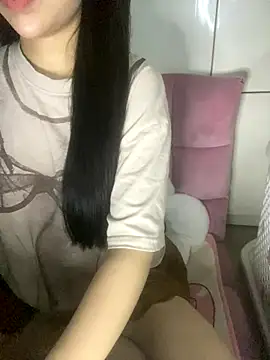 Snapshot of RubyBerry chatting on 09.19.25 RubyBerry online show from 09.19.25