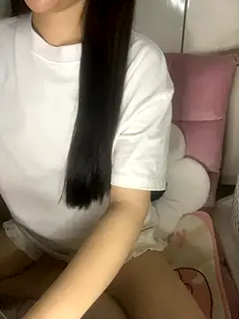 Snapshot of RubyBerry chatting on 09.24.25 RubyBerry online show from 09.24.25