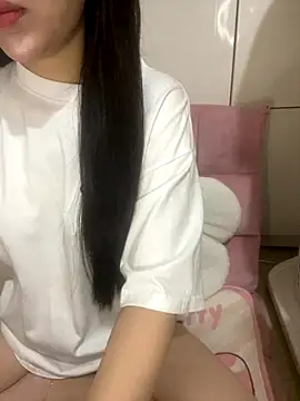 Snapshot of RubyBerry chatting on 09.26.25 RubyBerry online show from 09.26.25