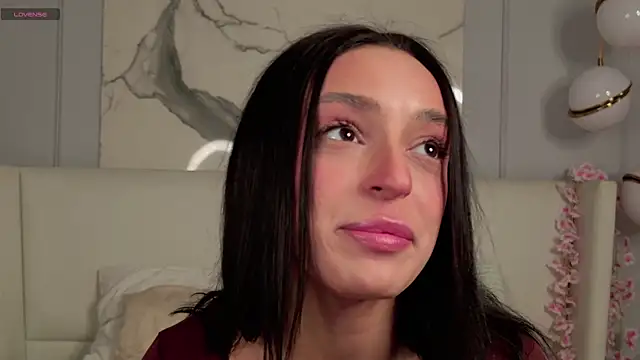 AdoraCortes online show from 11.30.25