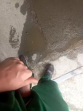 Snapshot of fickfreund019 chatting on 10.31.25 fickfreund019 online show from 10.31.25