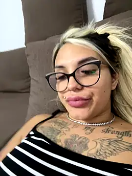 Snapshot of Princess-Jasmine07 chatting on 09.09.25 Princess-Jasmine07 online show from 09.09.25