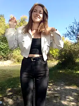 YOOUR EVAA online show from 09.21.25