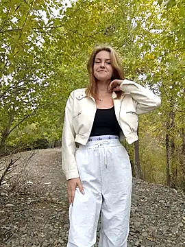 YOOUR EVAA online show from 09.22.25