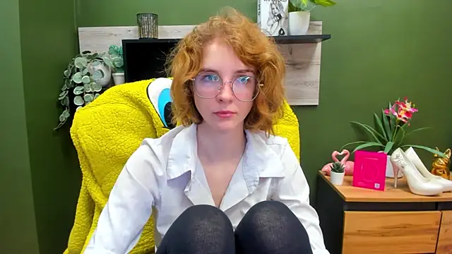 juicyPenny online show from 10.24.25