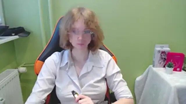 juicyPenny online show from 11.25.25