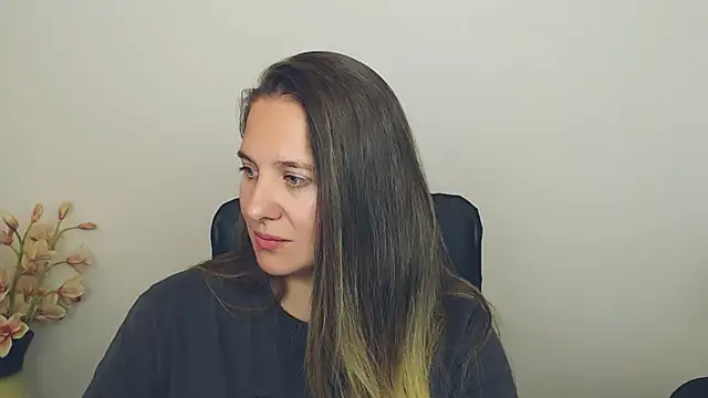 Darklure  online show from 09.27.25