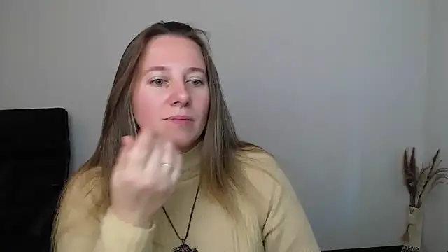 Darklure  online show from 10.21.25