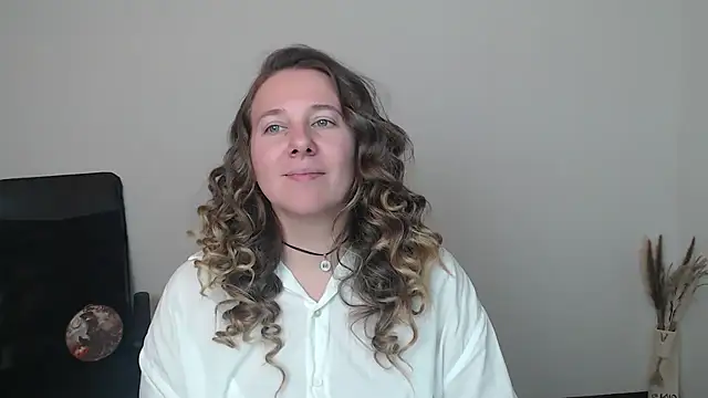 Darklure  online show from 11.01.25