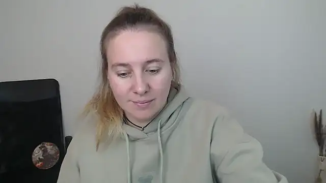 Darklure  online show from 11.02.25