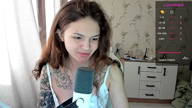 Snapshot of yourdreamm_ chatting on 09.18.25 yourdreamm online show from 09.18.25