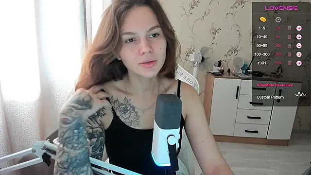 Snapshot of yourdreamm_ chatting on 09.22.25 yourdreamm online show from 09.22.25