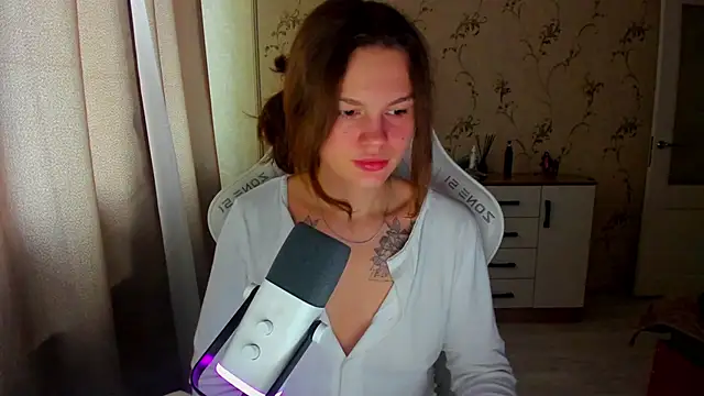 Snapshot of yourdreamm_ chatting on 10.09.25 yourdreamm online show from 10.09.25