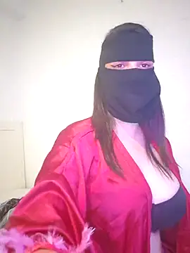 Snapshot of Lavanarabica chatting on 09.25.25 Lavanarabica online show from 09.25.25