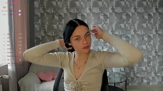 Snapshot of Kseni_a chatting on 10.14.25 Kseni a online show from 10.14.25