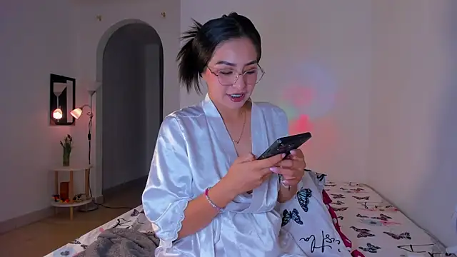 latingabby online show from 09.15.25