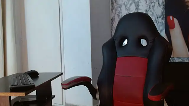 Snapshot of mariani_smith chatting on 09.09.25 mariani smith online show from 09.09.25