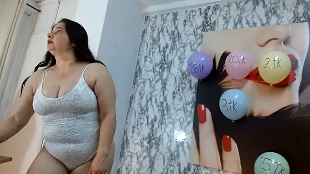 Snapshot of mariani_smith chatting on 10.30.25 mariani smith online show from 10.30.25