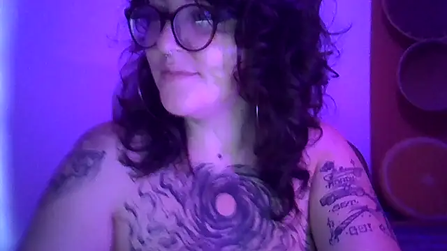 Blue Liz online show from 09.23.25